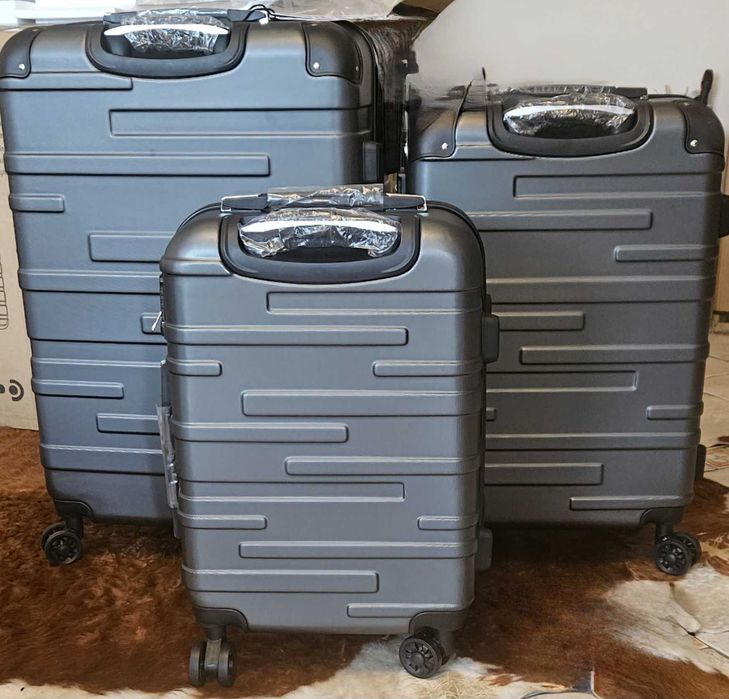 Zestaw trzech walizek podróżnych COOLIFE z twardą obudową ABS