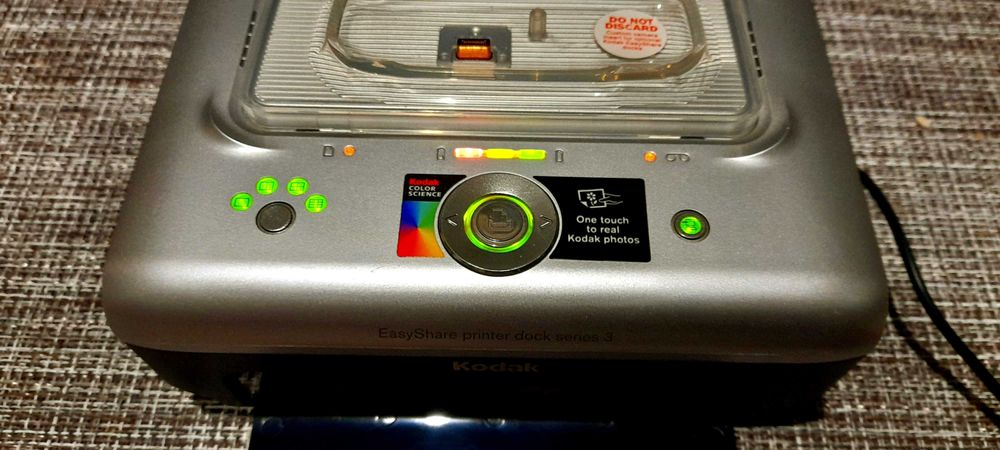 Смарт фотопринтер Кодак с фотокамерой , инструкцией и ф/бумагой