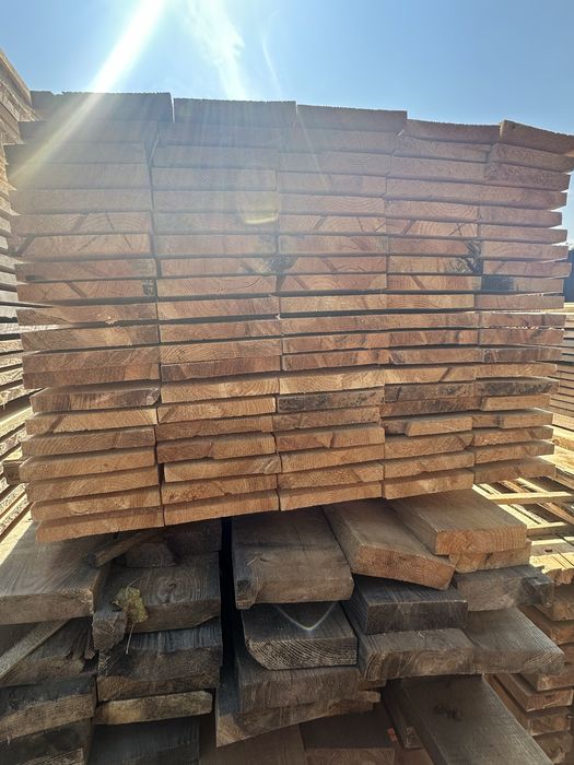 Дошка обрізна 25*200 свіжопиляна по 4 м довжиною. Брус сосна