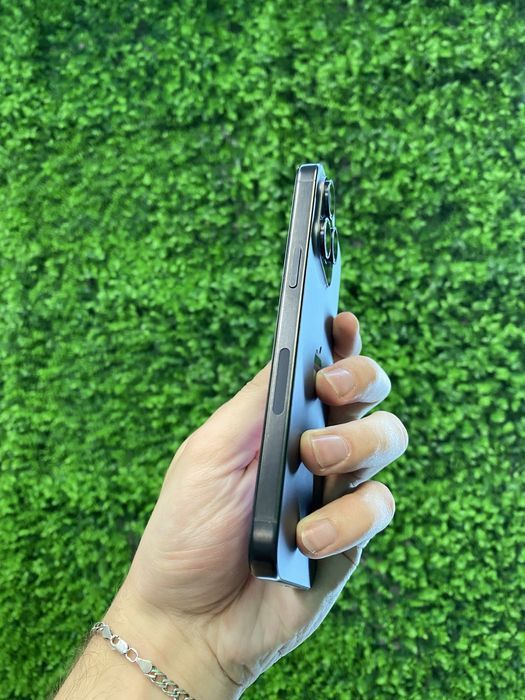 iPhone 15 Pro Max 256Gb Black Titanium Neverlock Гарний стан