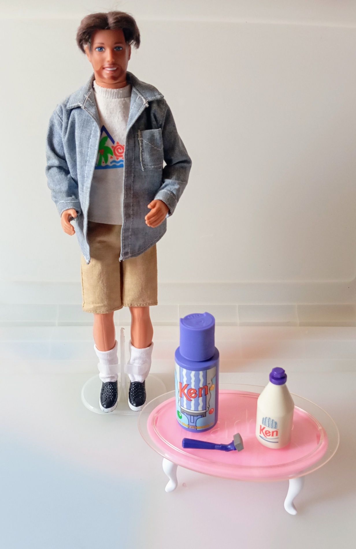 Barbie Ken Cool Shaving 1996.