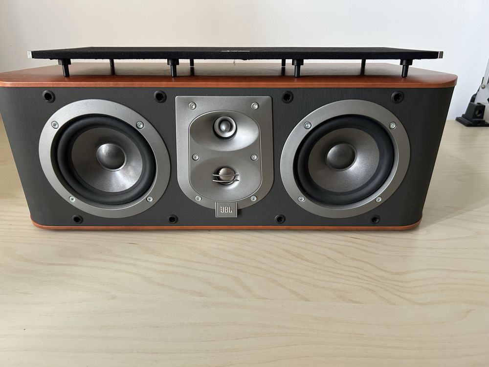 Jbl kolumna centralna