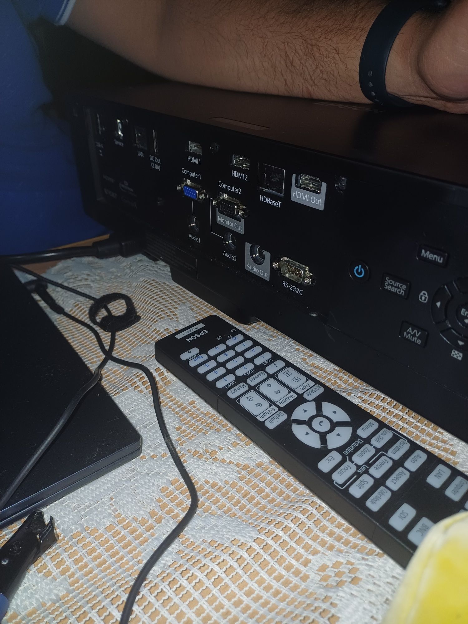 Projektor EPSON EB-L735U