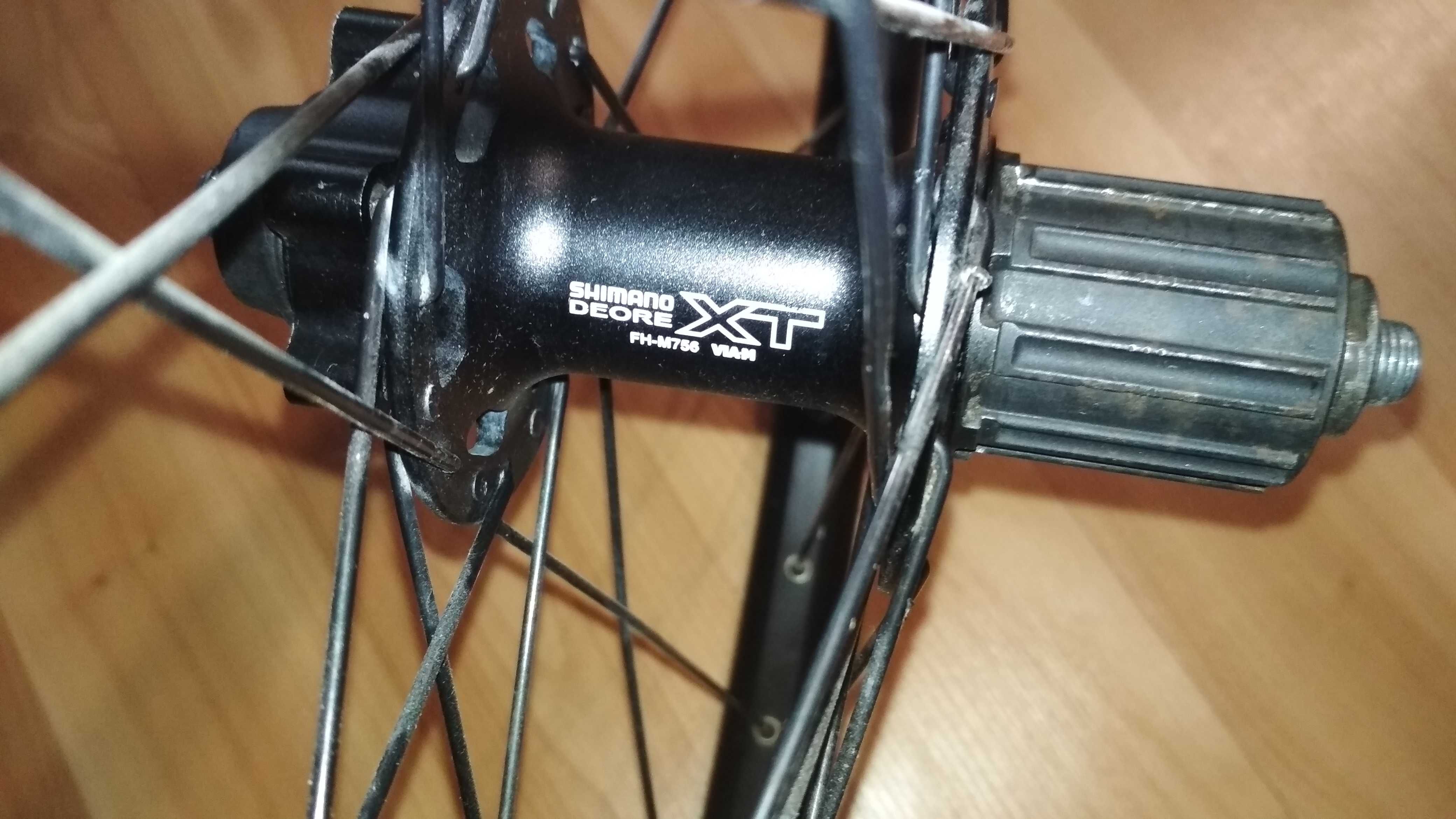 Втулка задняя Shimano Deore XT FH-M756 32 отверстия под диск