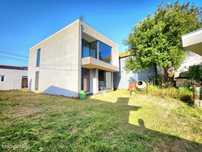 Moradia T4 arquitetura moderna alvorada em Mataduços-Esgueira, Aveiro