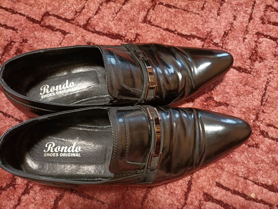 Мужские туфли  модельные