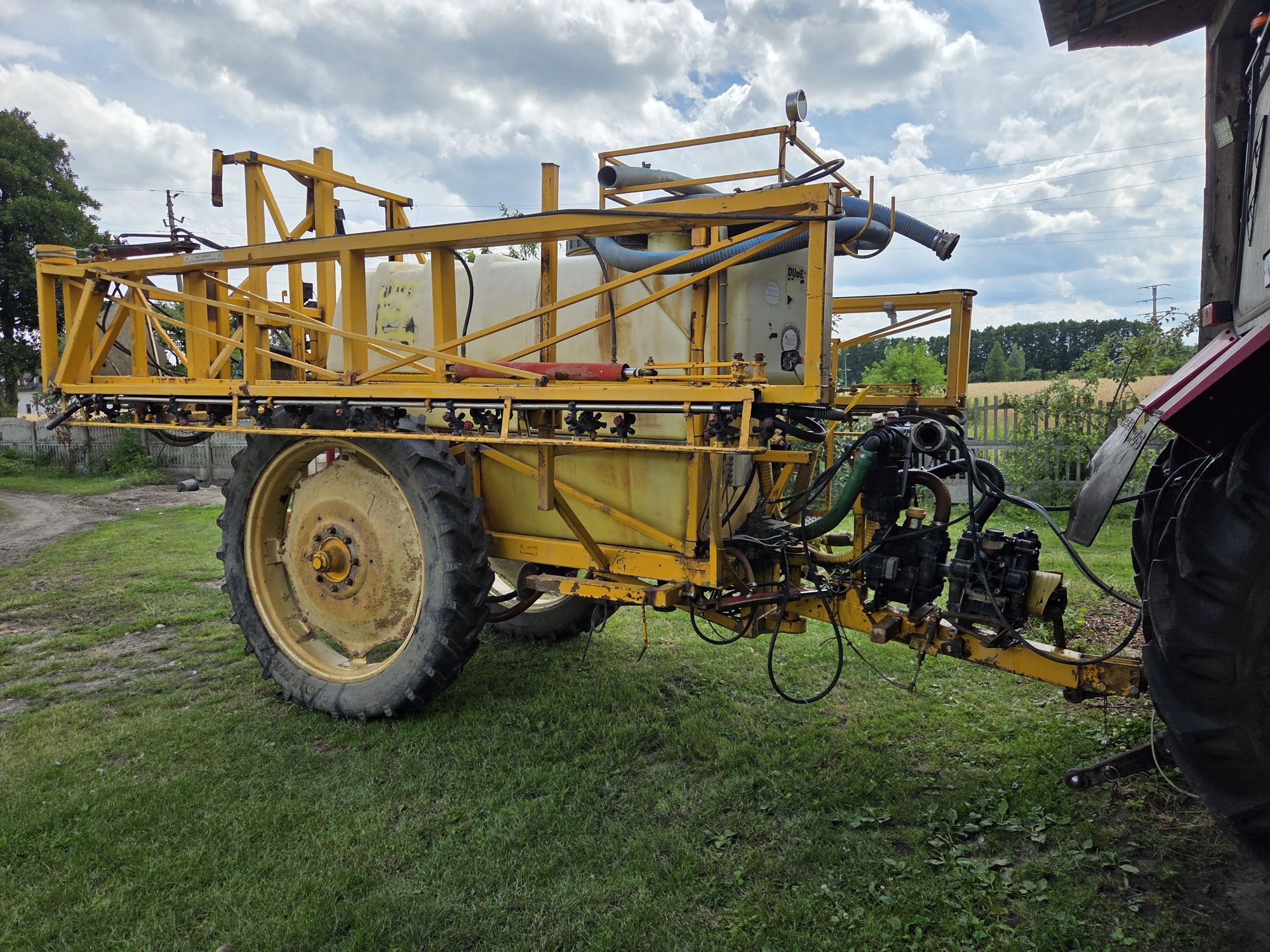 Opryskiwacz 2500l