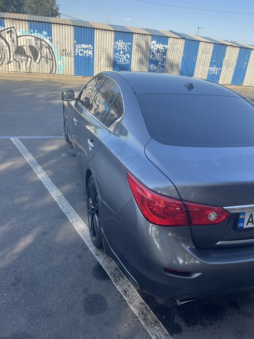 Infiniti Q50 Hybrid