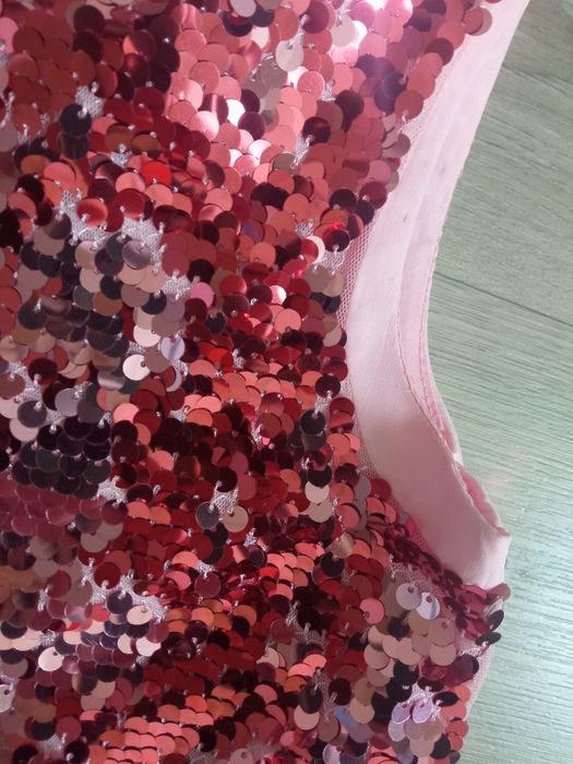 Шикарне плаття в паєтках .Фірма.