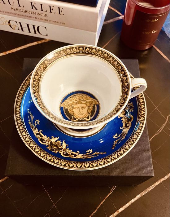 Filizanka porcelanowa z podstawką Versace Medusa Blue