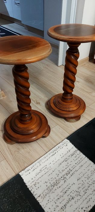 Piękne stare dwa kwietniki