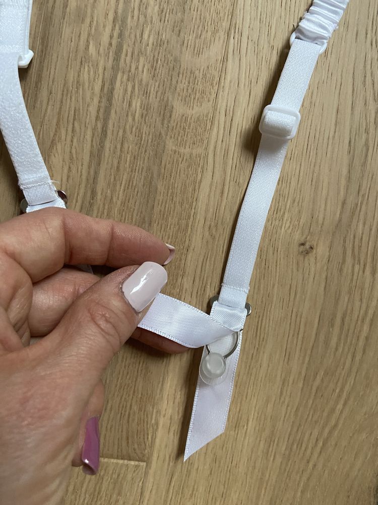 Pas do ponczoch Intimissimi - idealny na slub
