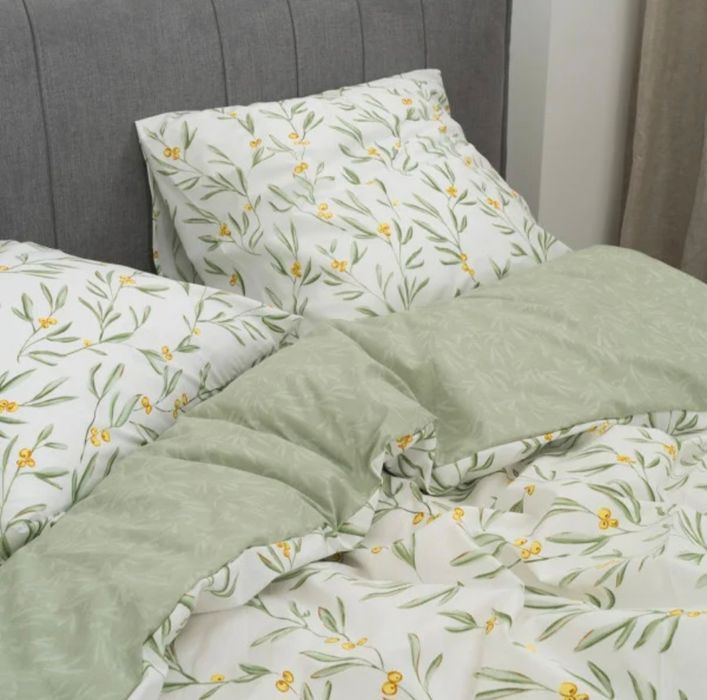 Срочно Постельное белье комплект полуторный новый