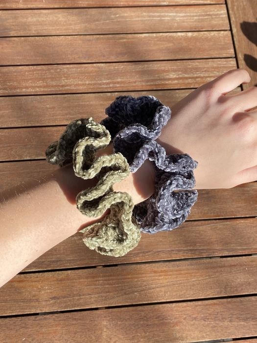 Scrunchie - gumki do włosów na szydełku