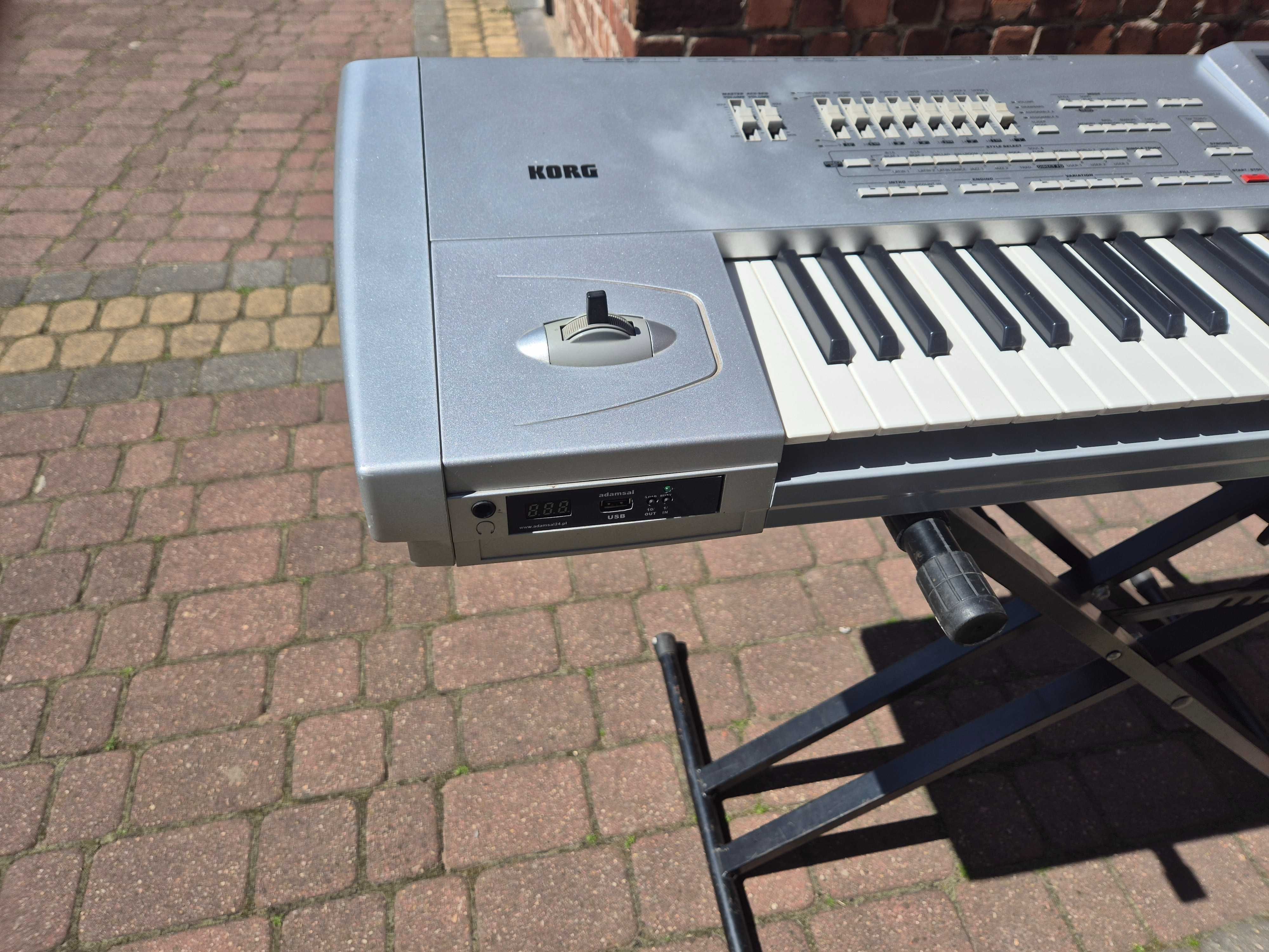 Sprzedam Korg Pa1X pro