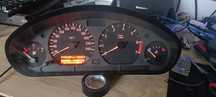 Gotowy licznik z BMW E36 przygotowany do gier recingowych