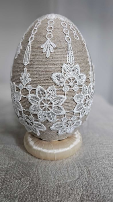 Jajo wielkanocne z haftem