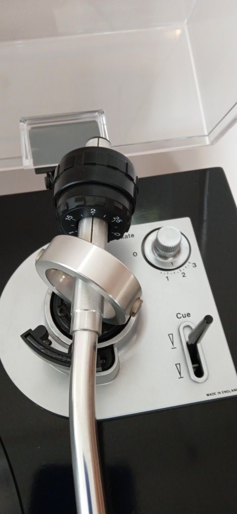 Gramofon Garrard. Pioneer. Technics.