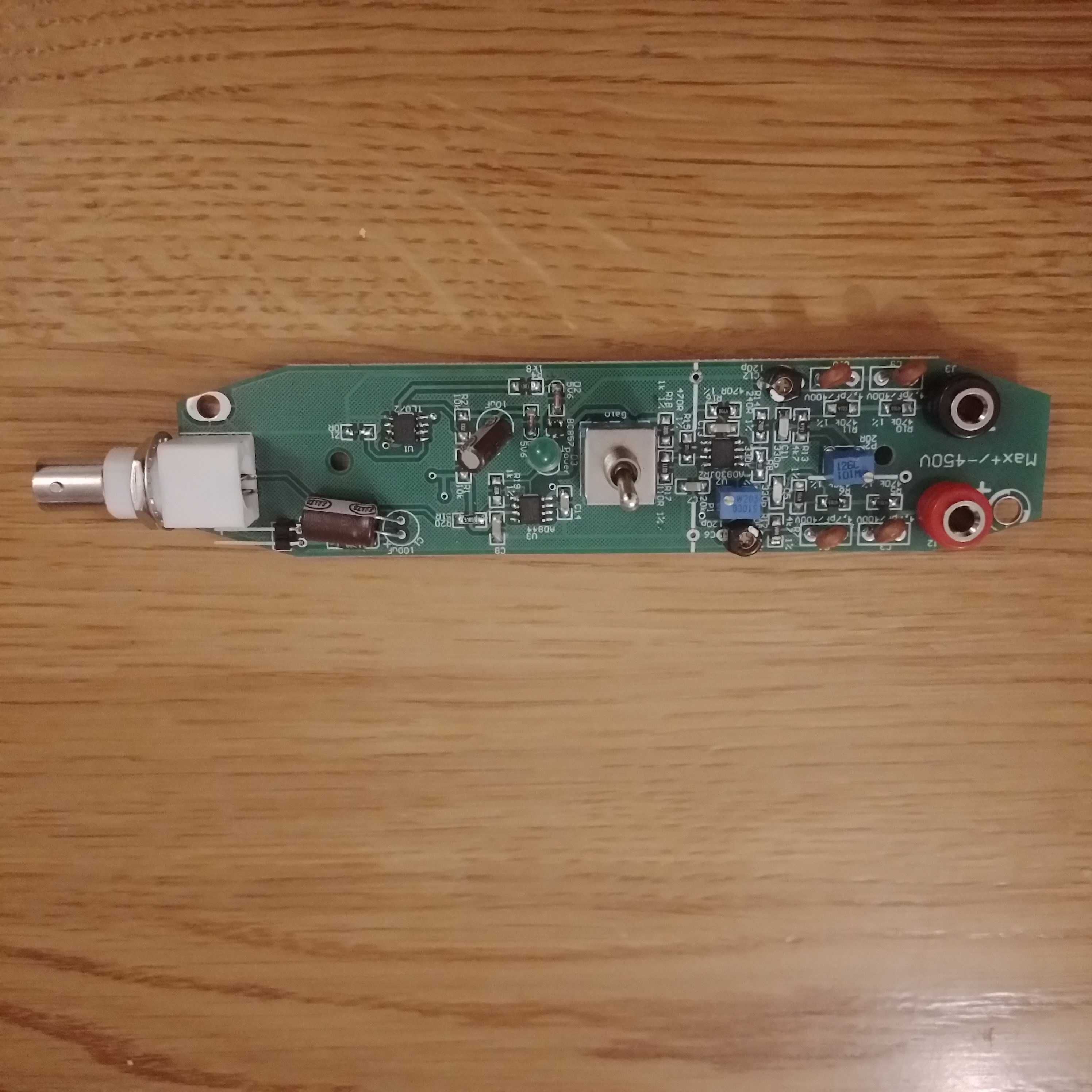 Sonda różnicowa +-450V 20MHz AVT3241