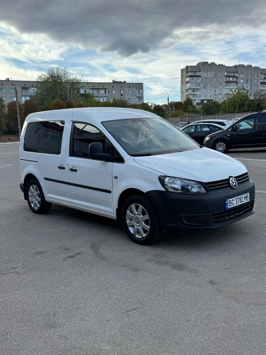 Volkswagen Caddy 2011 оригінальний пасажир турбодизель