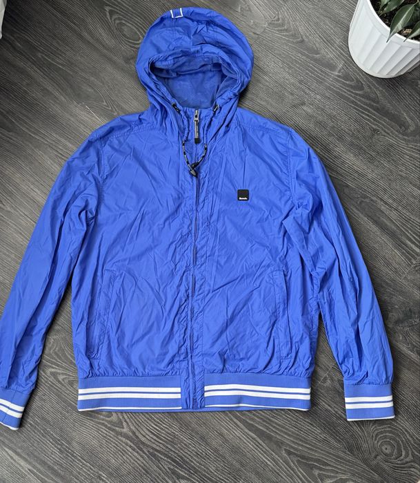 Bench, куртка-вітровка