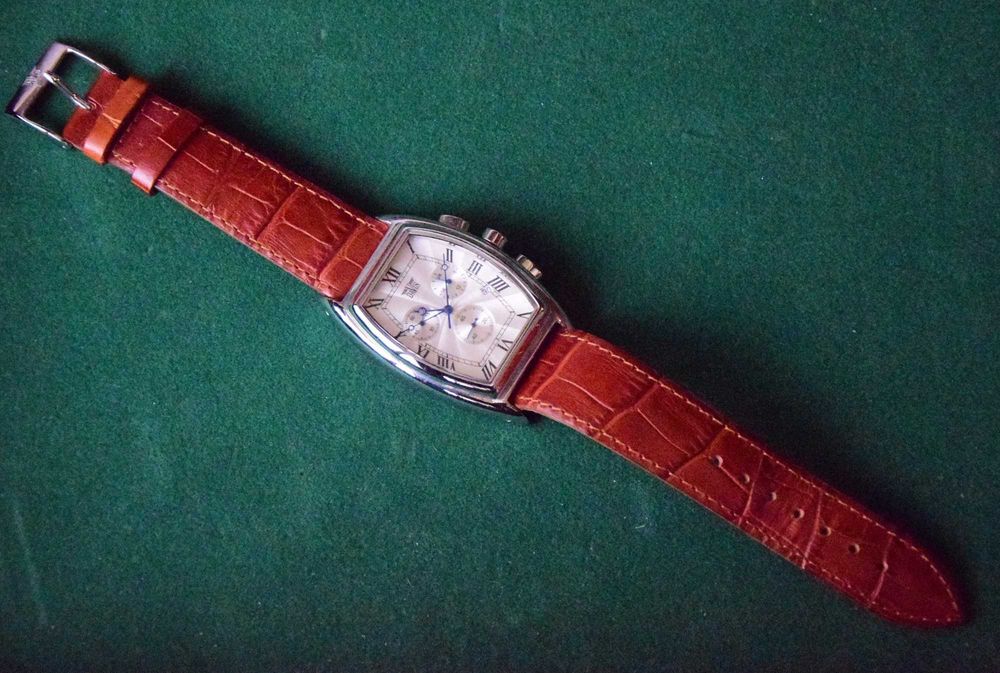 Relógio Davis 0030 Retro Tonneau chronograph