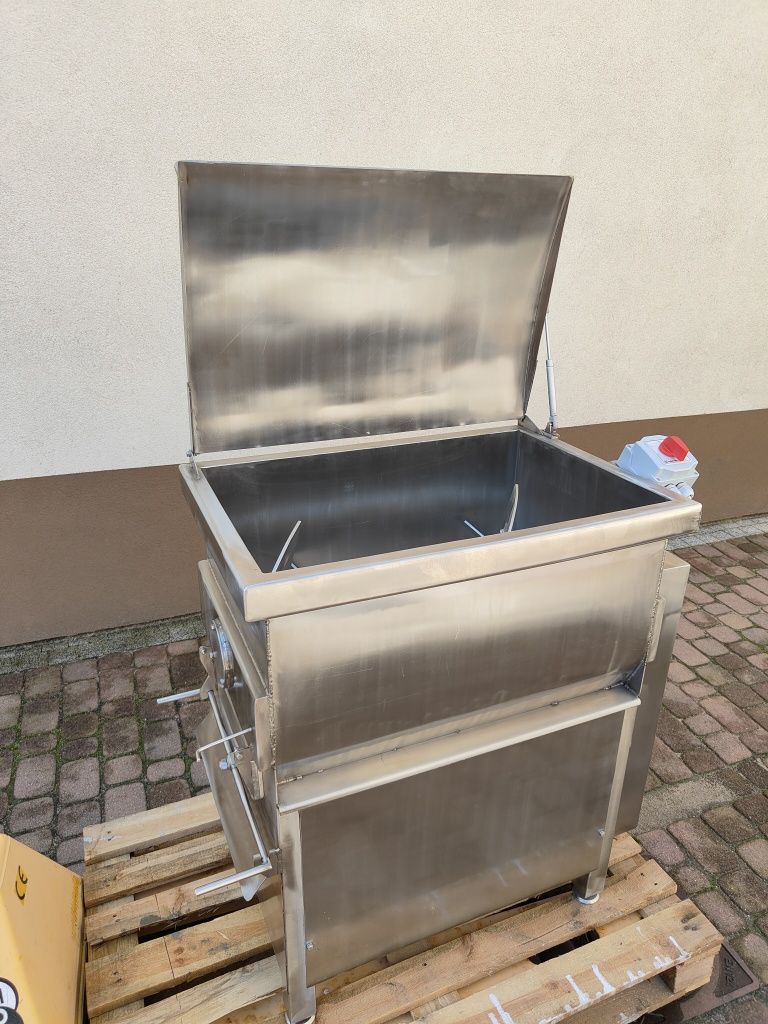 Mieszałka do kiełbasy, mięsa, farszu na 100 kg.