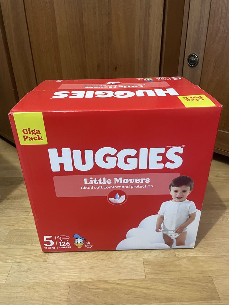 Памперси Huggies 5 , 126шт.