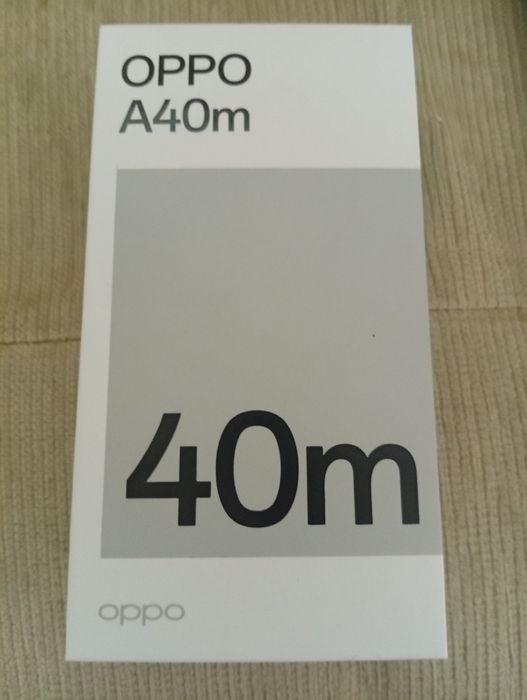 Telemóvel OPPO novo em caixa com 256 gigas de memória