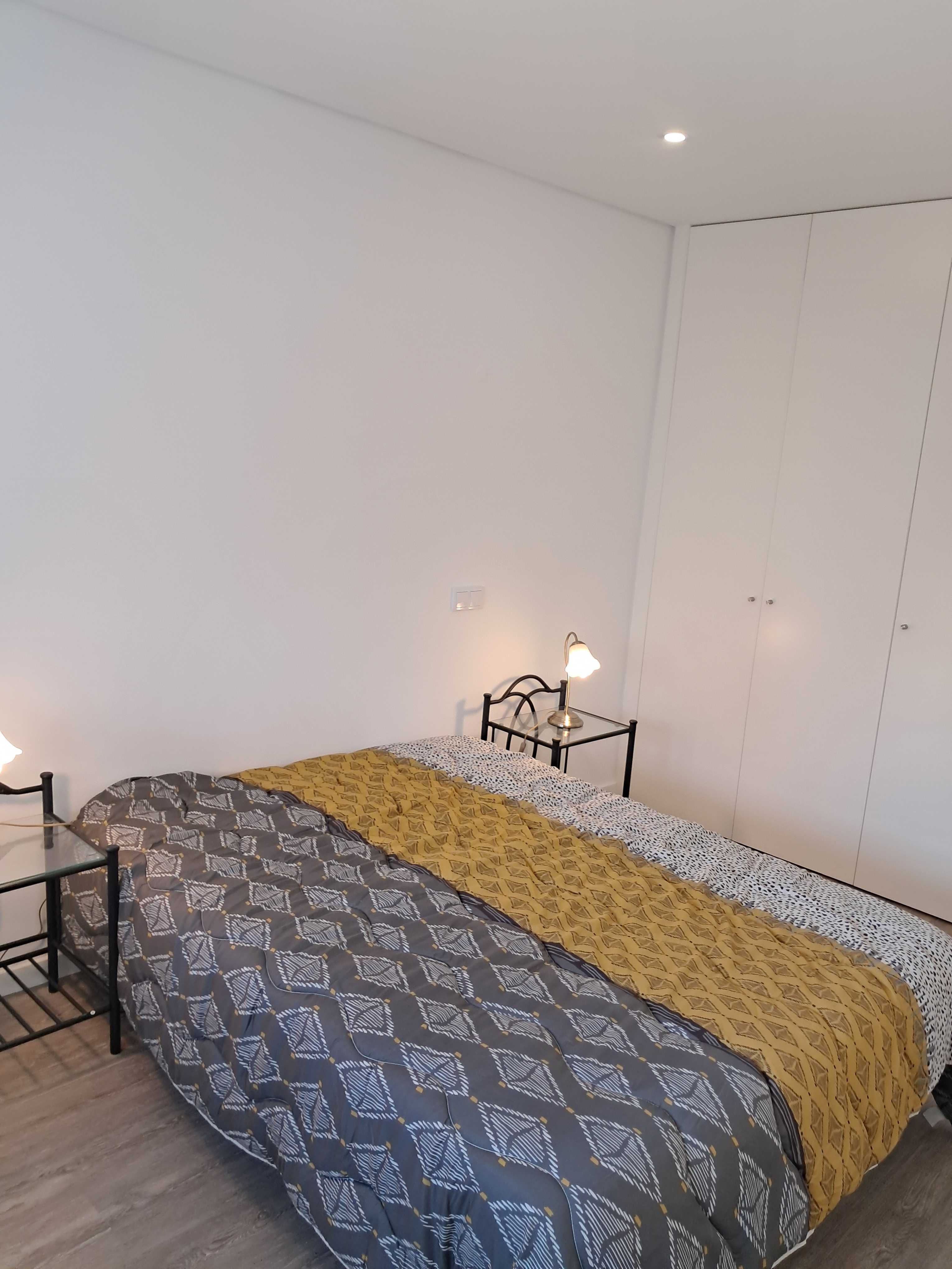 T-2 Baixa chiado. Centro Lisboa. MobiladoEQUIPADO.