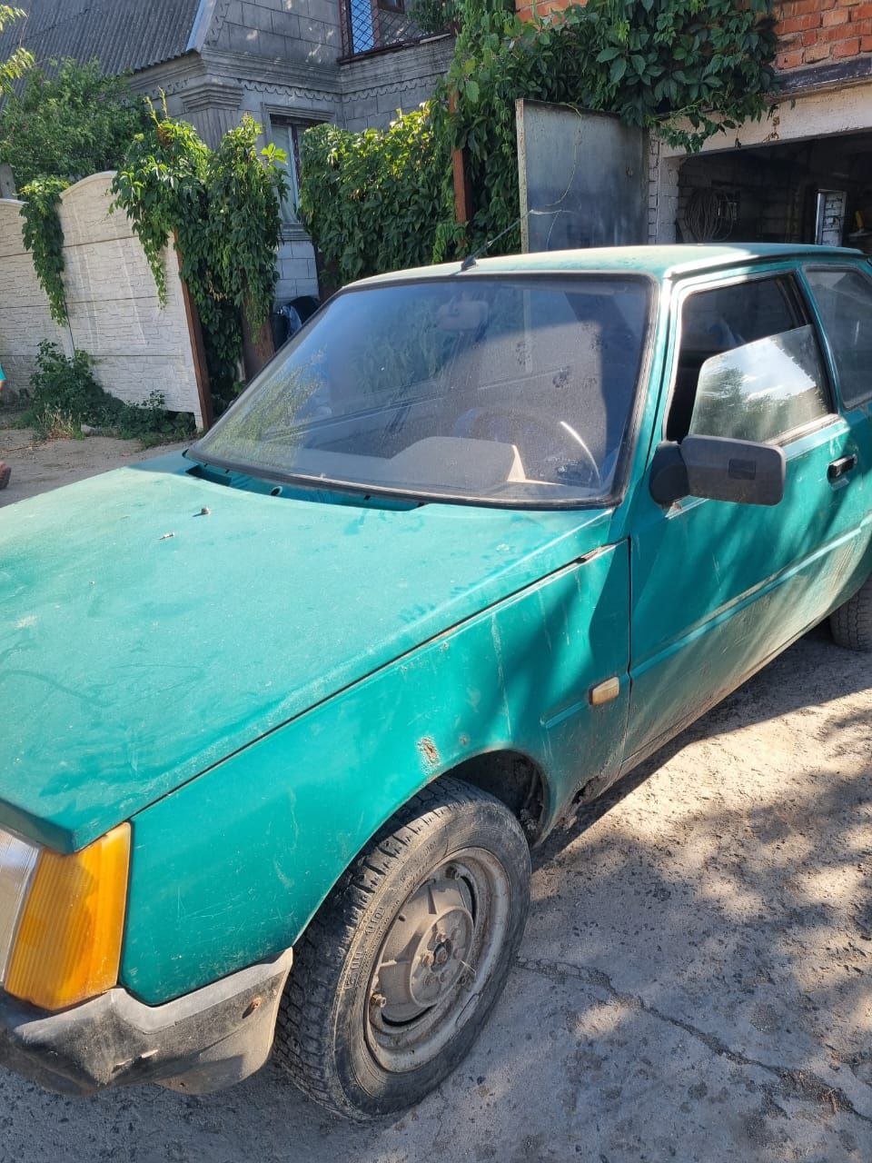 Продам таврию 2002г
