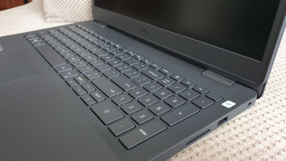 Dell Vostro 3500 15.6 FHD WVA i3-1115G4/8GB/256SSD+256SSD/Win11P ideał