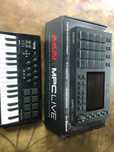 Akai MPC  Live plus dysk i klawiatura gratis