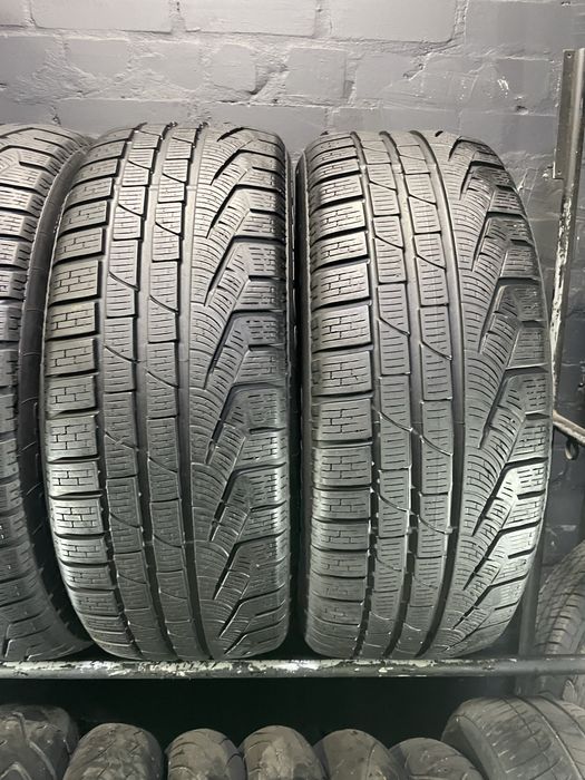 4шт 235/50 R19 Pirelli Sottozero Winter 240 serie2
