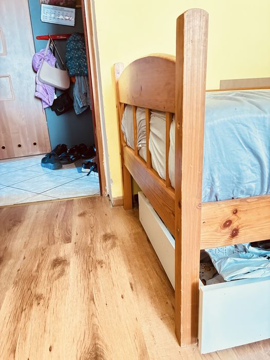 Oddam za darmo ramę łóżka w dobrym stanie.