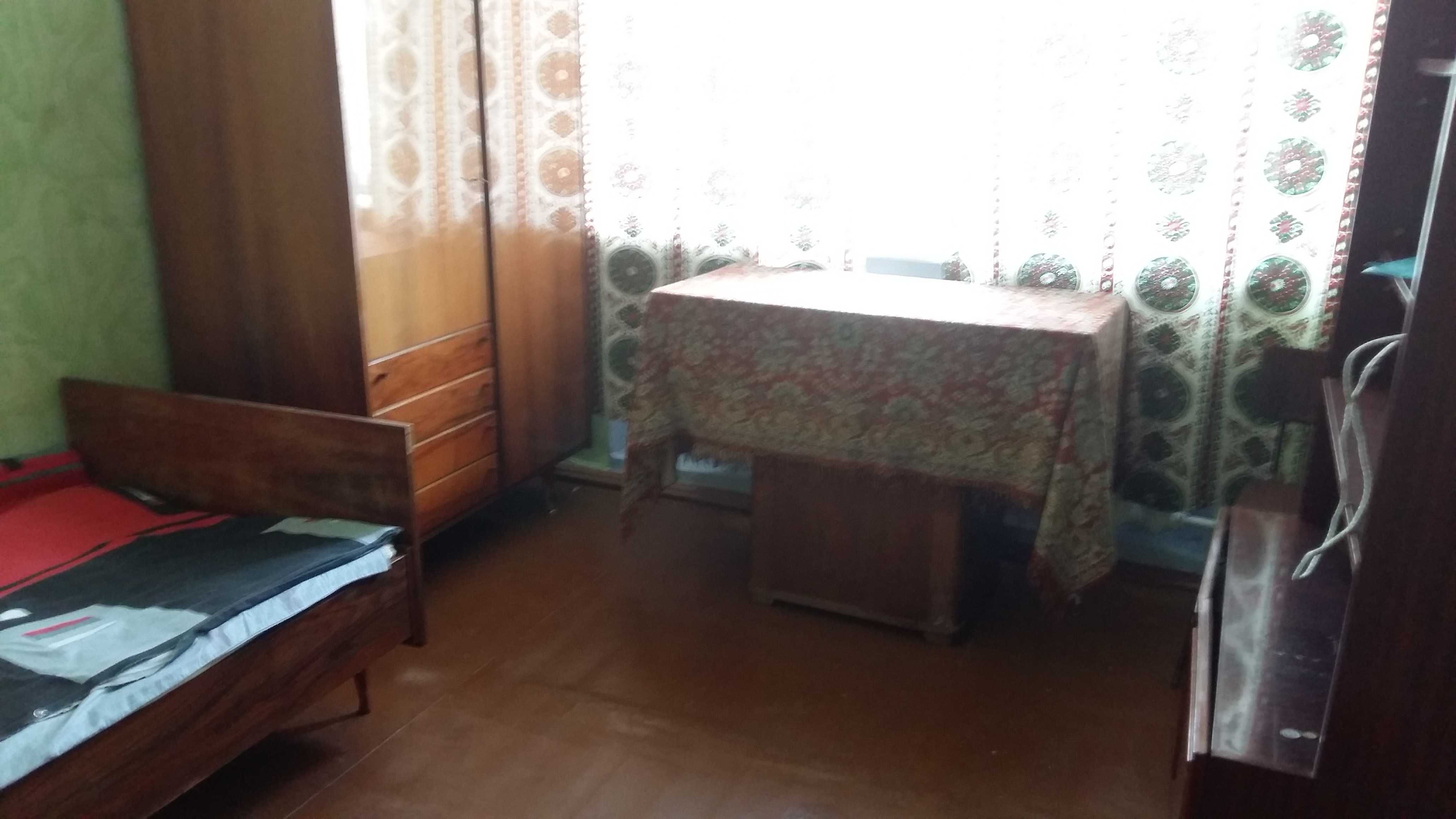 Житомир.Сдам ДЕШЕВО 3 кім.кв-ру ( пр-т Миру,біля Европейського універу