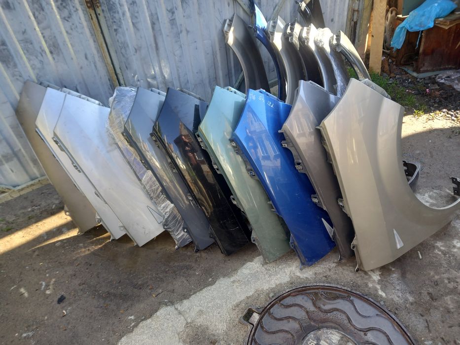 Крила Рено Меган 2 Сценік 2 2003-2009