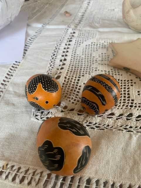 Tijela com prato em pedra de sabão com 3 ovos - Arte africana