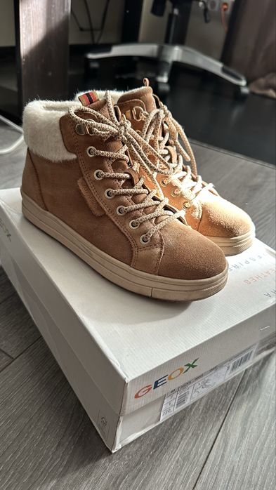 Дитячі утеплені черевики GEOX розмір 33 (22 см) — ідеальний стан