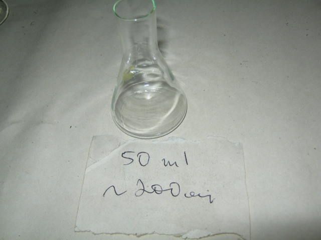 Скляна термо-хімічностійка колба 50-500 мл з високою горловиною.