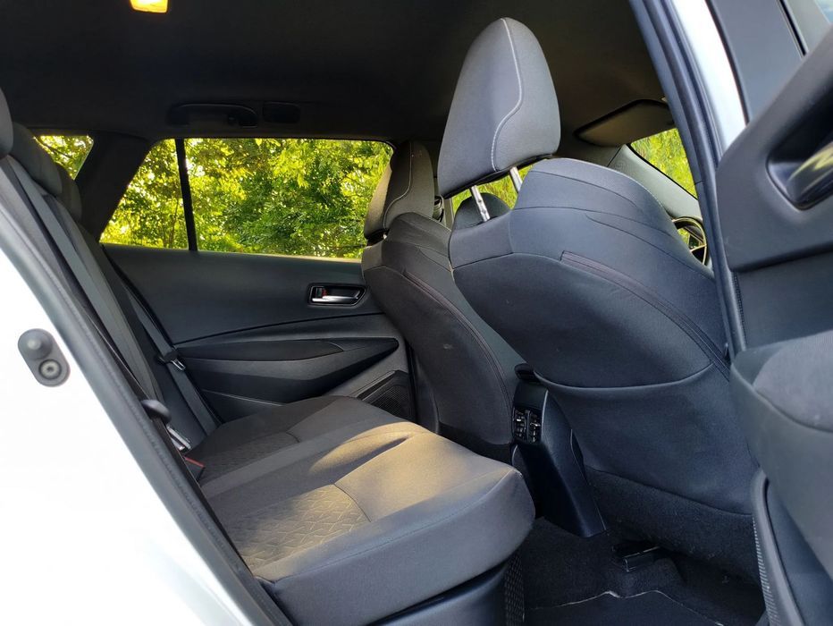 Toyota Corolla LED SamParkuje KeyLess Kamera Indukcja Alu17