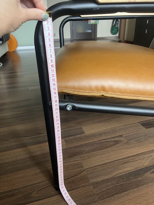 Продам 2 офісні крісла