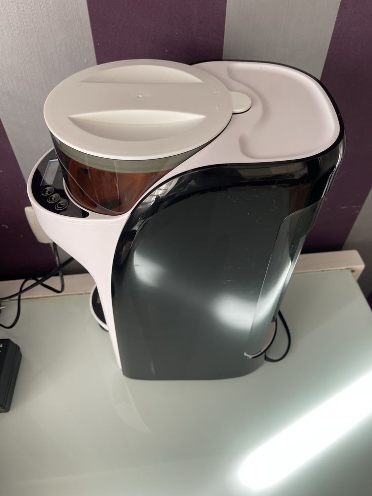 Пристрій для приготування дитячоі суміши Baby Brezza