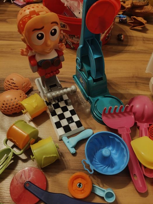 Play-doh ciastolina i 80 akcesoriów!