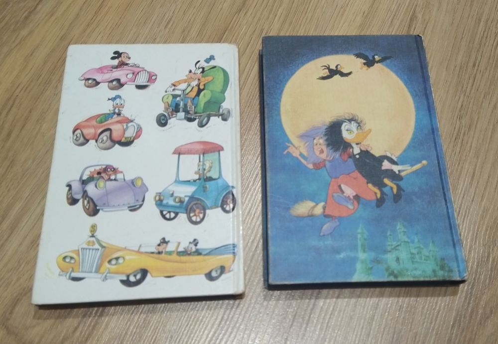 Conjunto de dois antigos livros Disney
