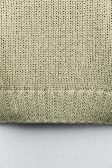 Жіночий светр Zara