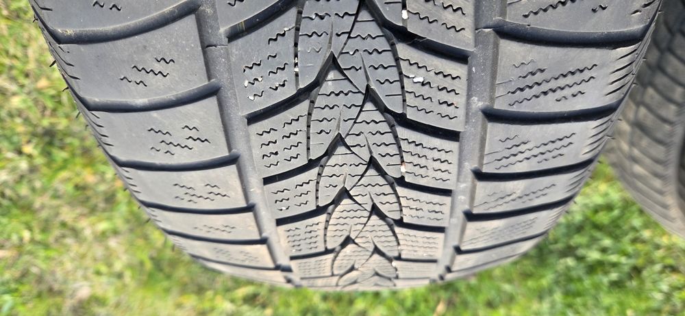 Sprzedam opony Imperial zimowe 225 /50/R 17