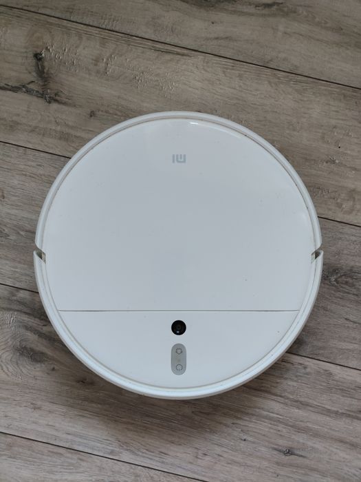 Робот пилосос миючий