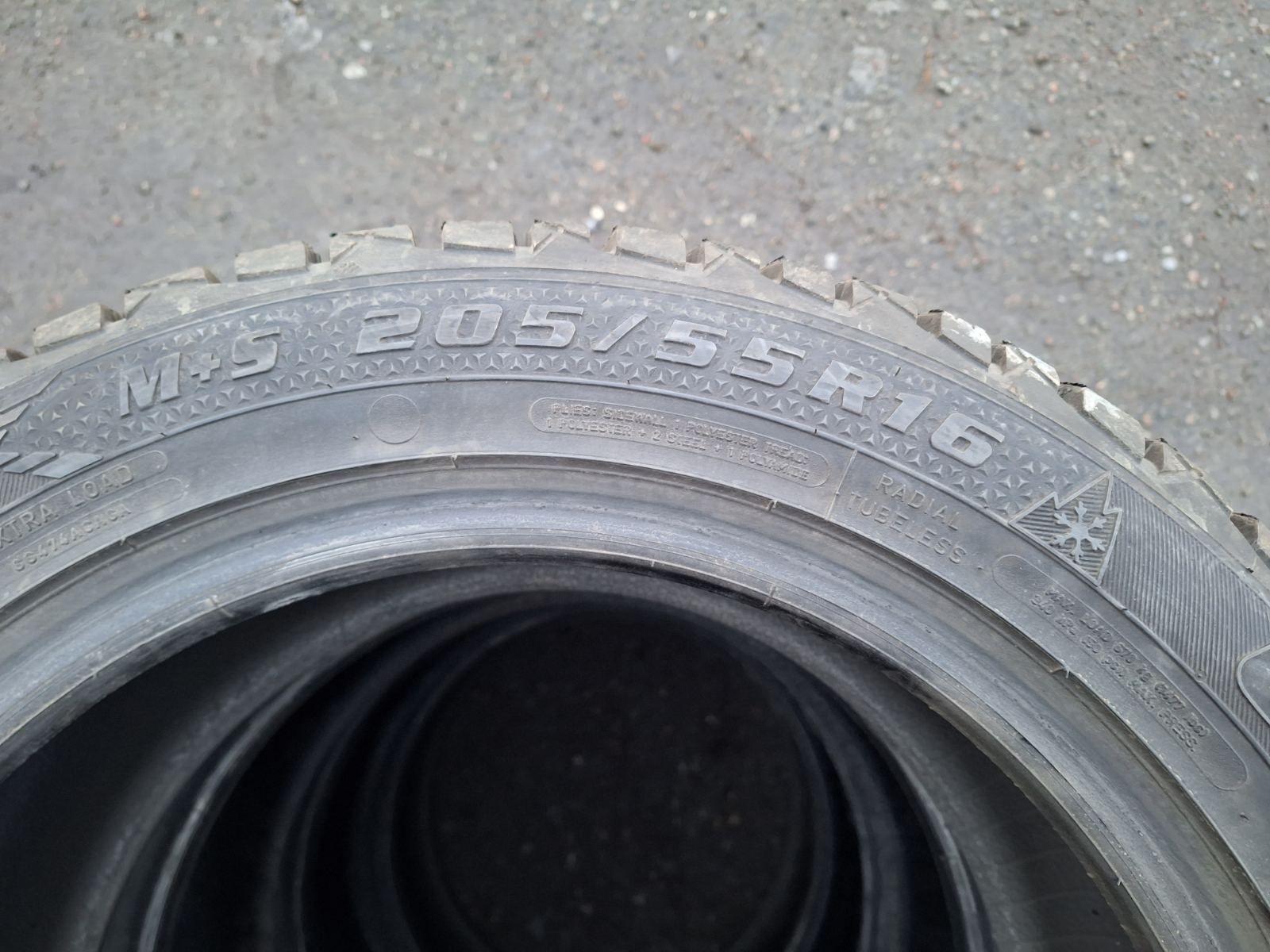 Продам зимову резину "Good Year' 205/55 R16