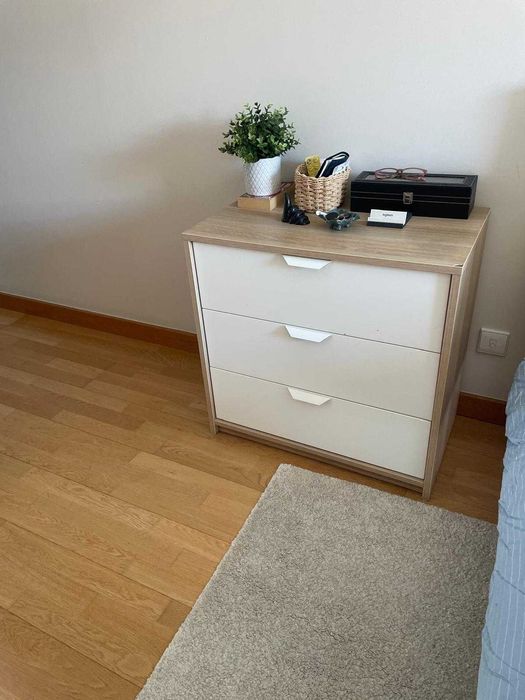 cómoda em bom estado